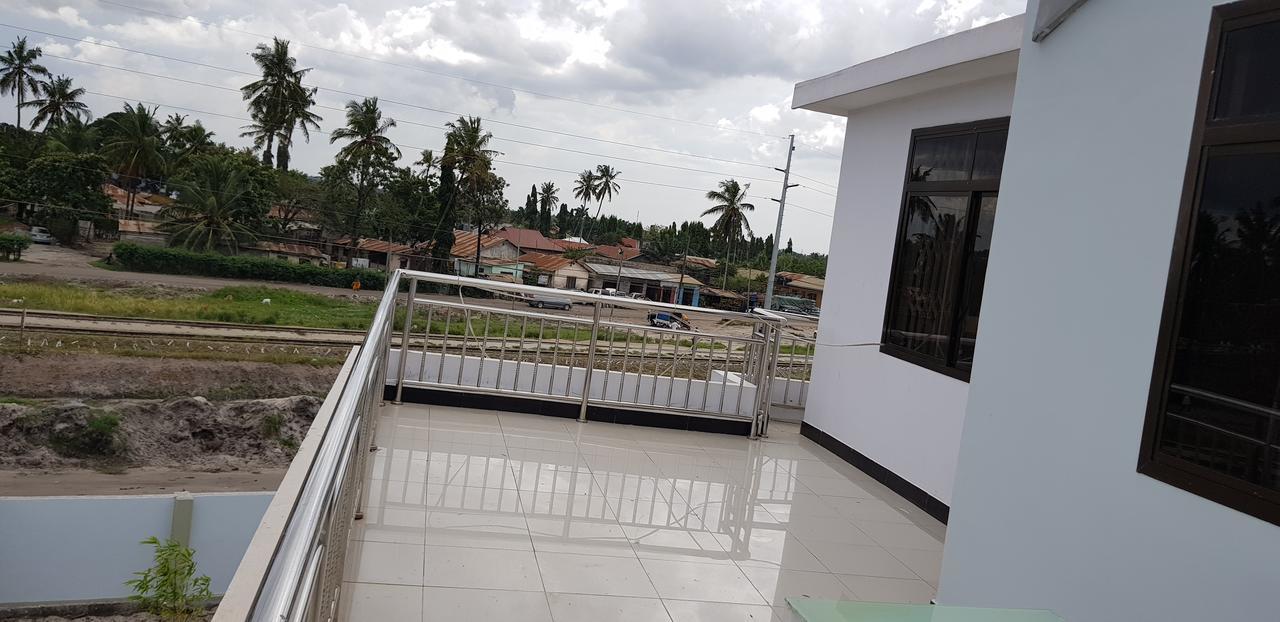 B10 Airport Lodge Dar es Salaam Esterno foto