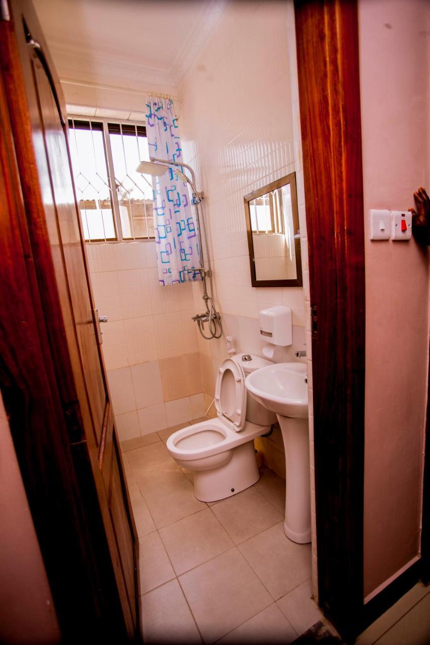 B10 Airport Lodge Dar es Salaam Esterno foto