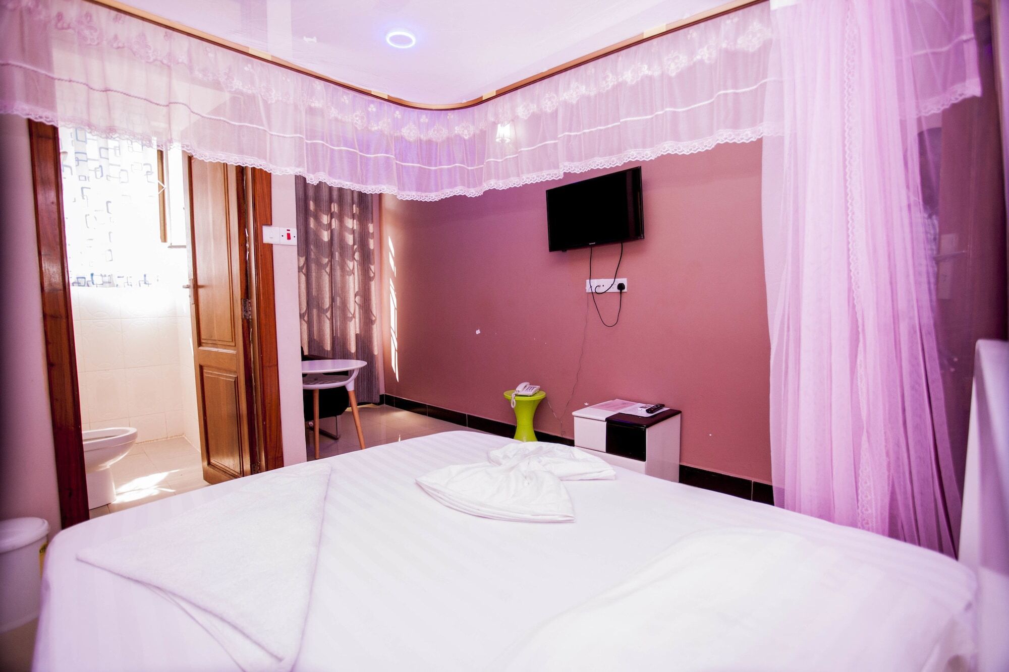 B10 Airport Lodge Dar es Salaam Esterno foto